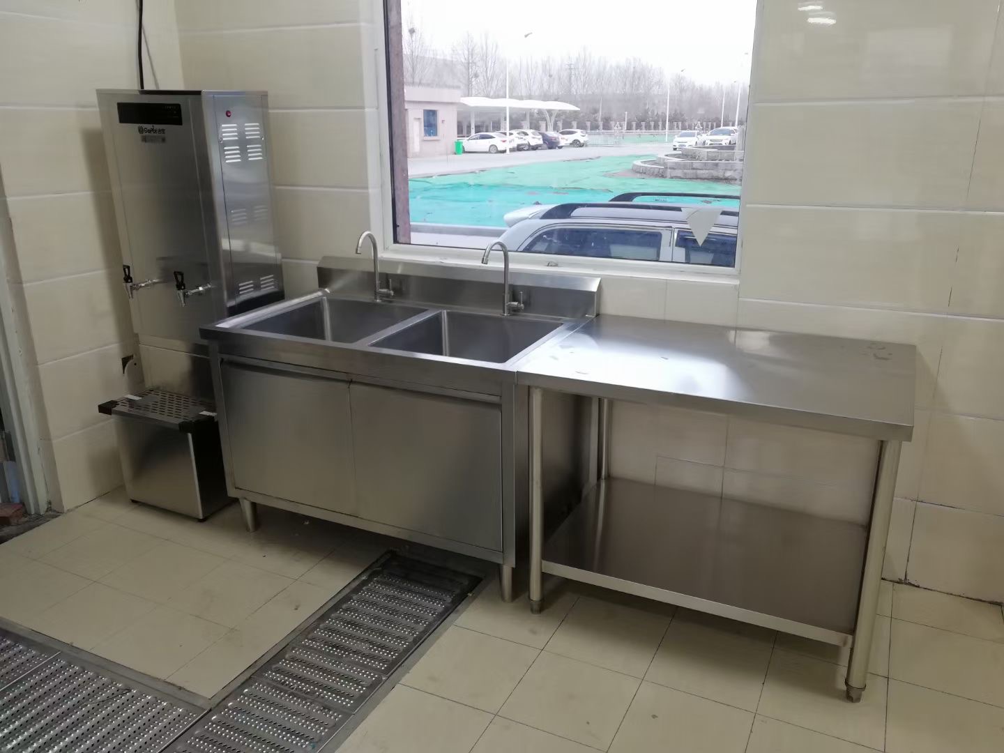 乌兰察布市学校食堂厨房设备中央厨房设备 - 哪里好